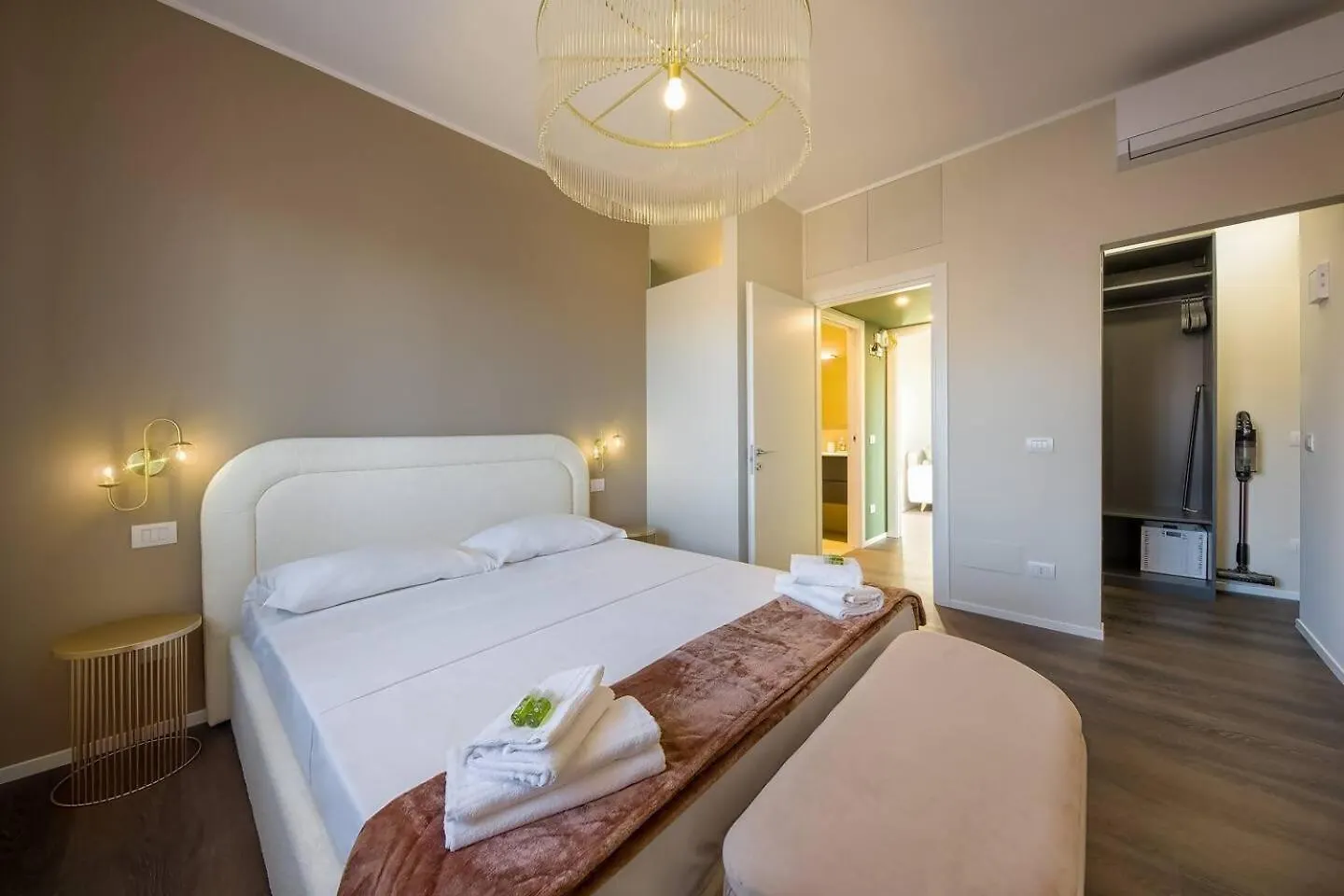 Milano Luxury Terrace Suite Apartment Milan